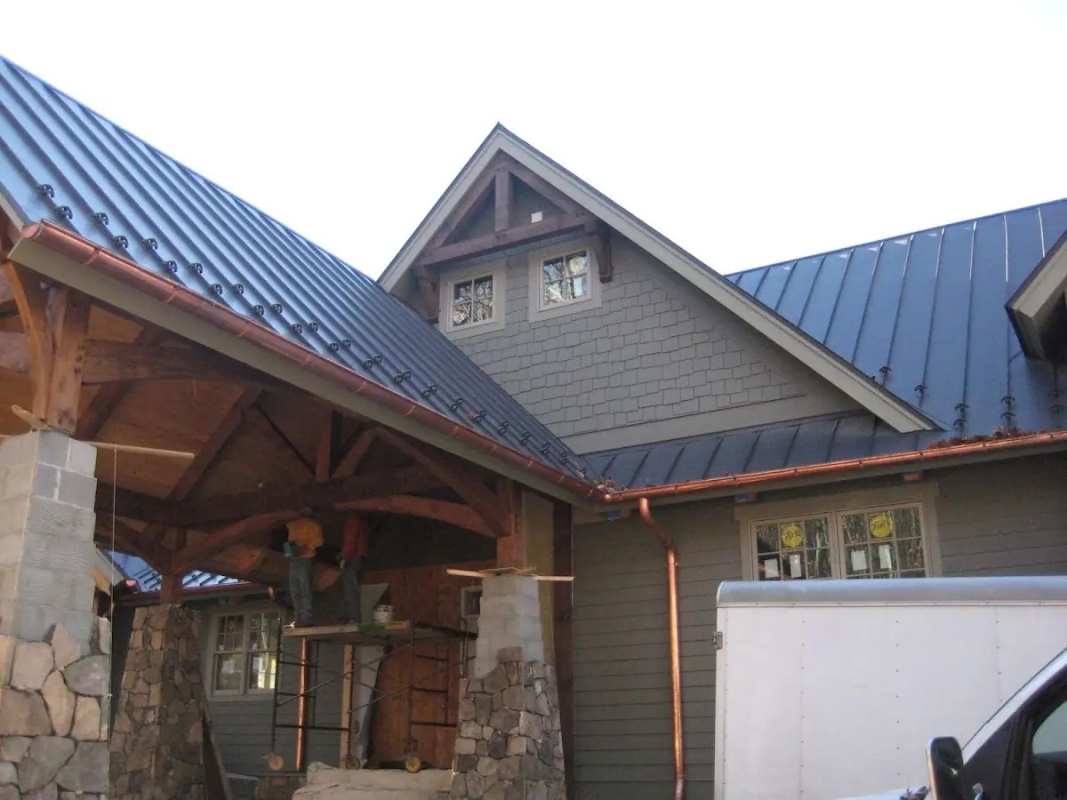 Craftsman Roofing team delivering quality roofing work in Indian Springs Estates